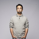 blog logo of Lin-Manuel Miranda's Grey sweater